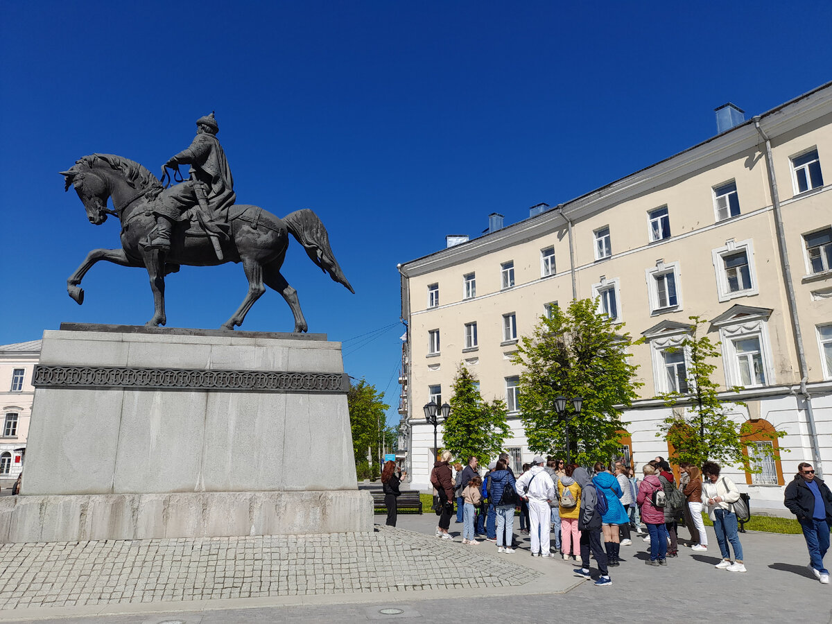 Площадь князя михаила тверского