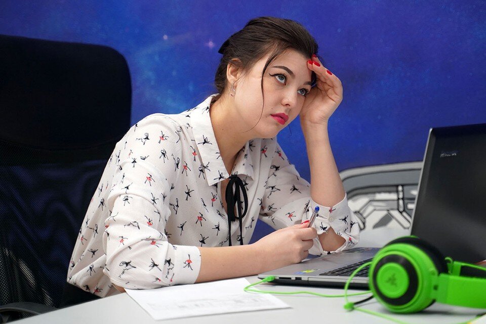     Работа в выходные дни и занятость сверхурочно повышает риски развития депрессии. Светлана МАКОВЕЕВА