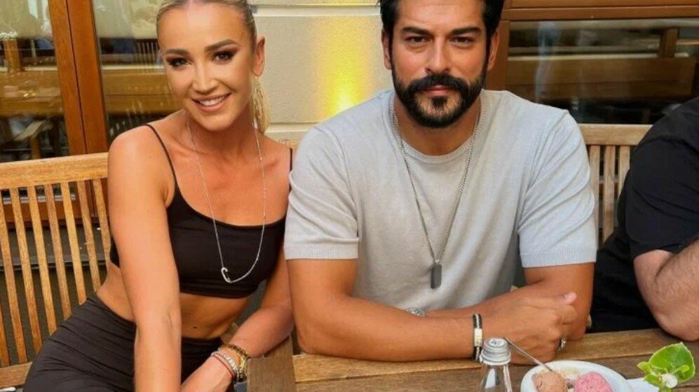 Бузова поделилась снимком с Бураком Озчивитом. Фото: Соцсети Ольги Бузовой