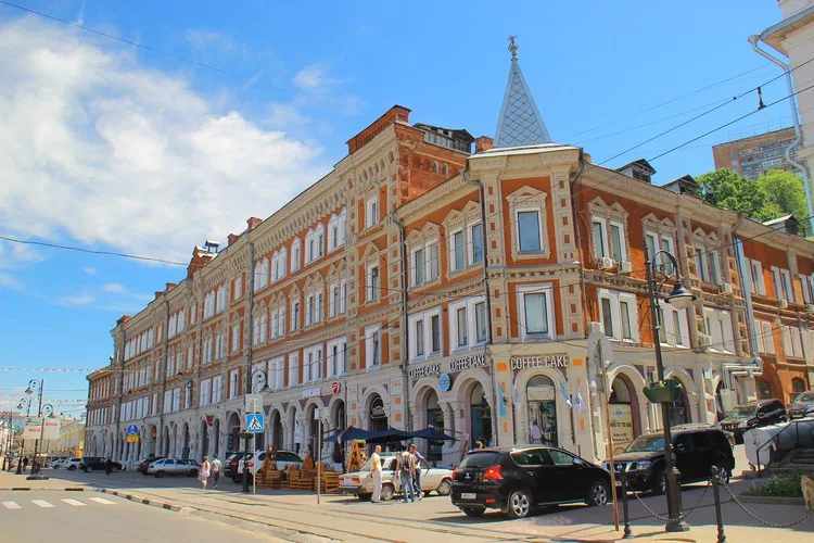 7 странных российских зданий, которые можно купить — и в них жить5