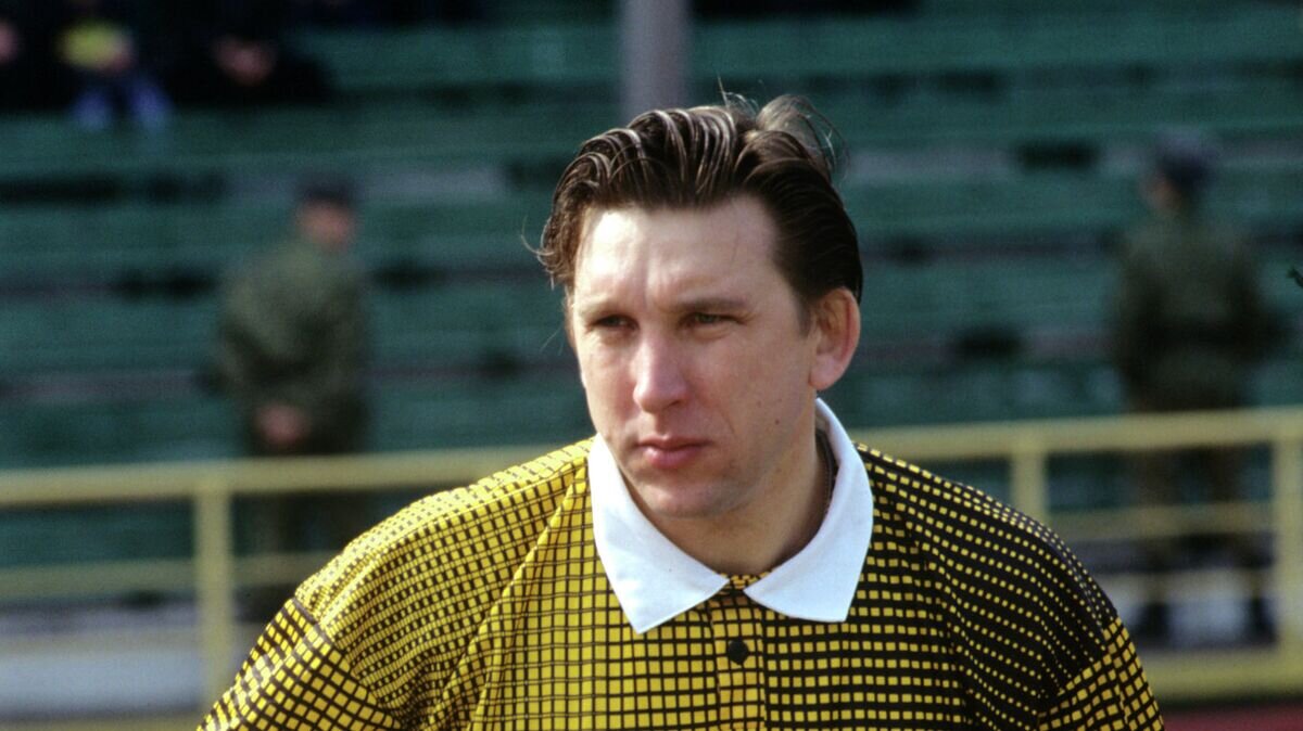    Судья международной категории по футболу Сергей Хусаинов© РИА Новости / Владимир Родионов