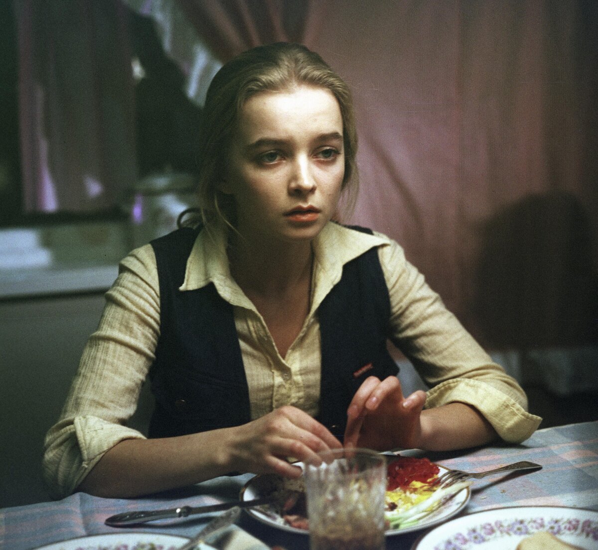    Наталья Вавилова в фильме «Москва слезам не верит»Legion-Media