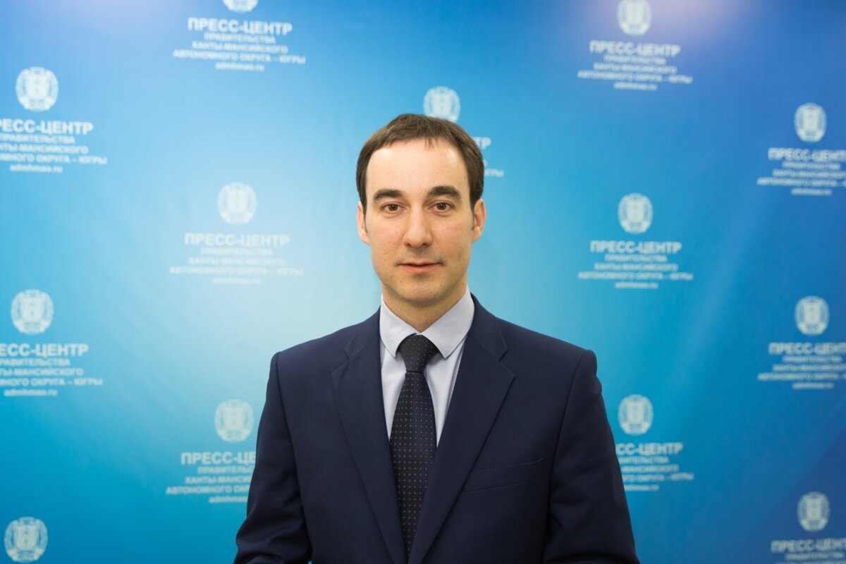    Заместитель губернатора Югры Юрий Южаков покинул пост
