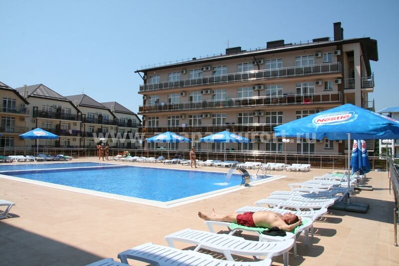 Гранд прибой 3*