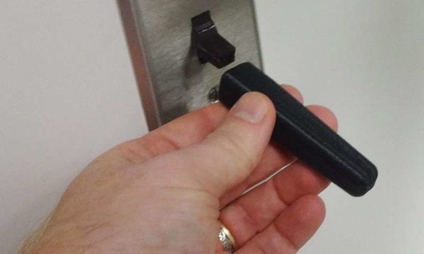 Модифицированный выключатель на 3D-принтере Константин Моканов