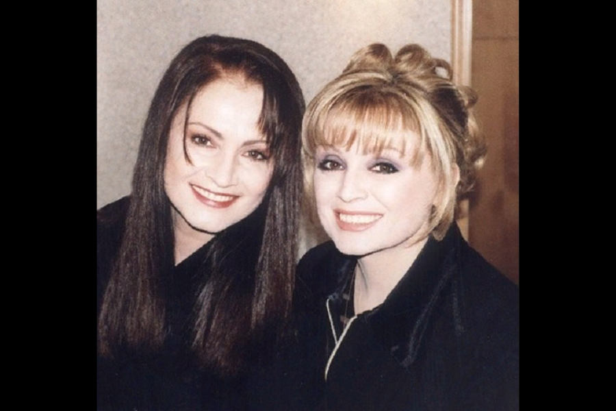 Певицы София и Аурика Ротару