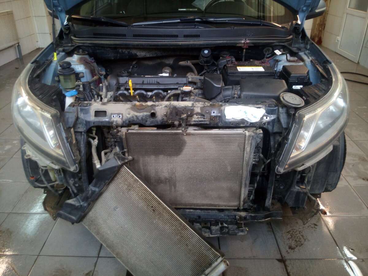 Не так уж и просто избавиться от грязи между радиаторами! Каждый радиатор нужно мыть по отдельности