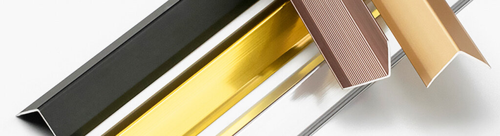 Металлические декоративные уголки.