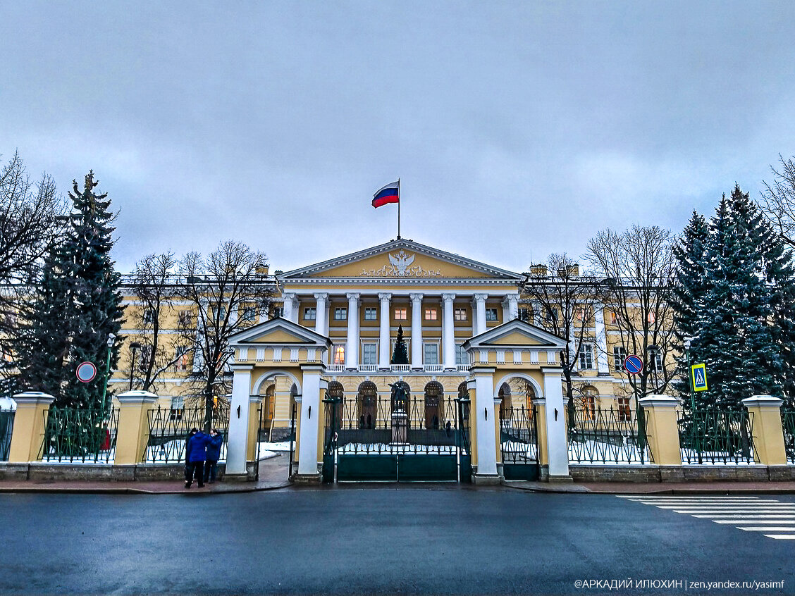 Смольный дворец санкт петербург фото "Смольный" это институт, монастырь, собор или дворец Настя * Гид Дзен