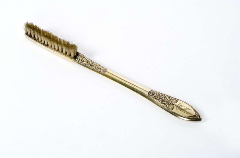 Зубная щётка Наполеона Бонапарта.