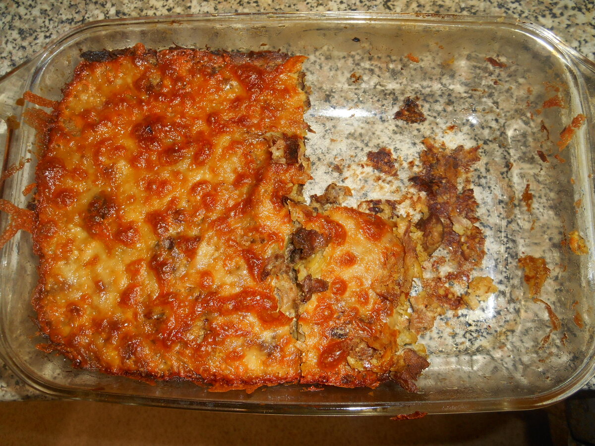 Запеканка с мясом.