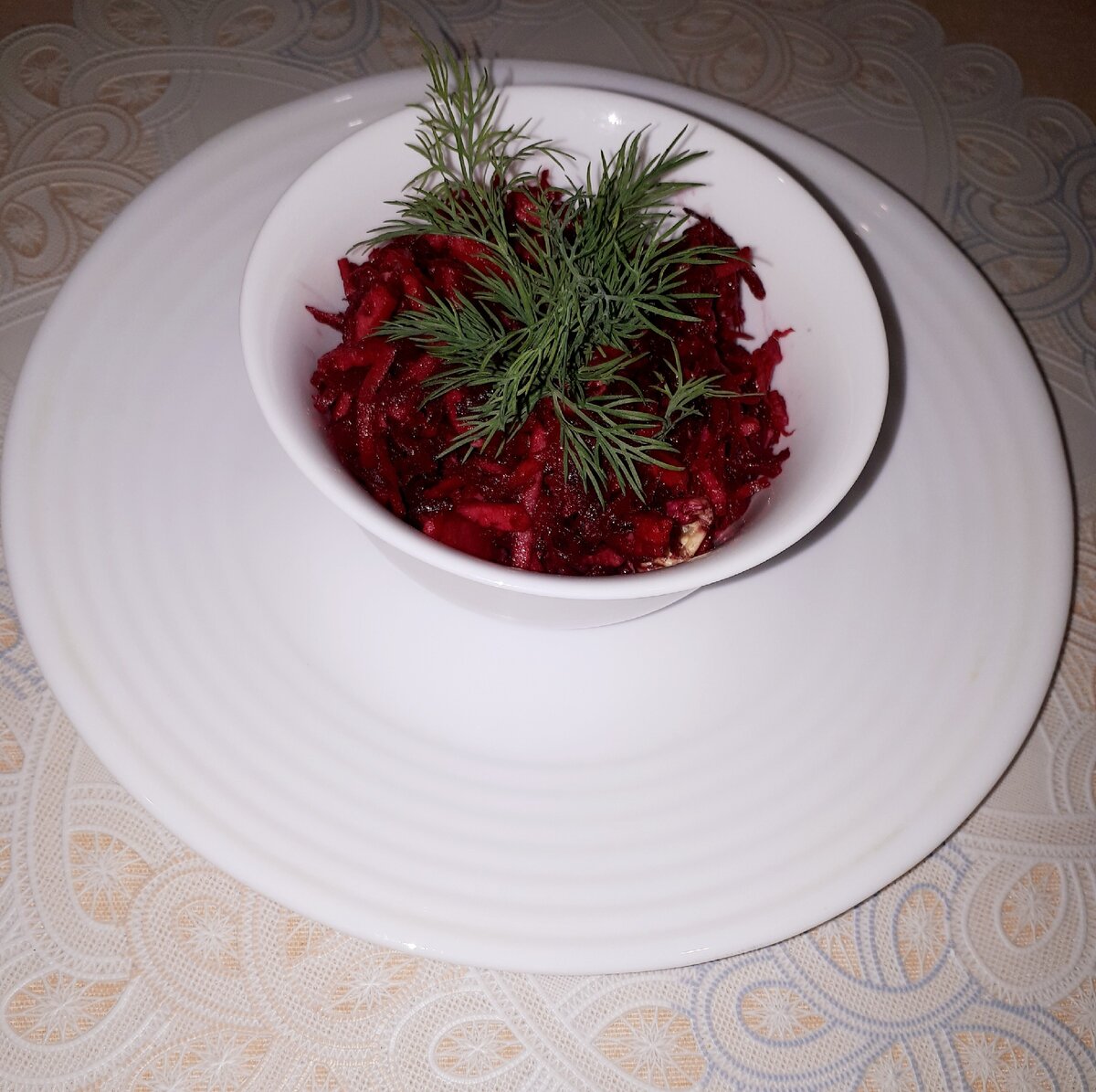 Салат из свёклы с грибами 