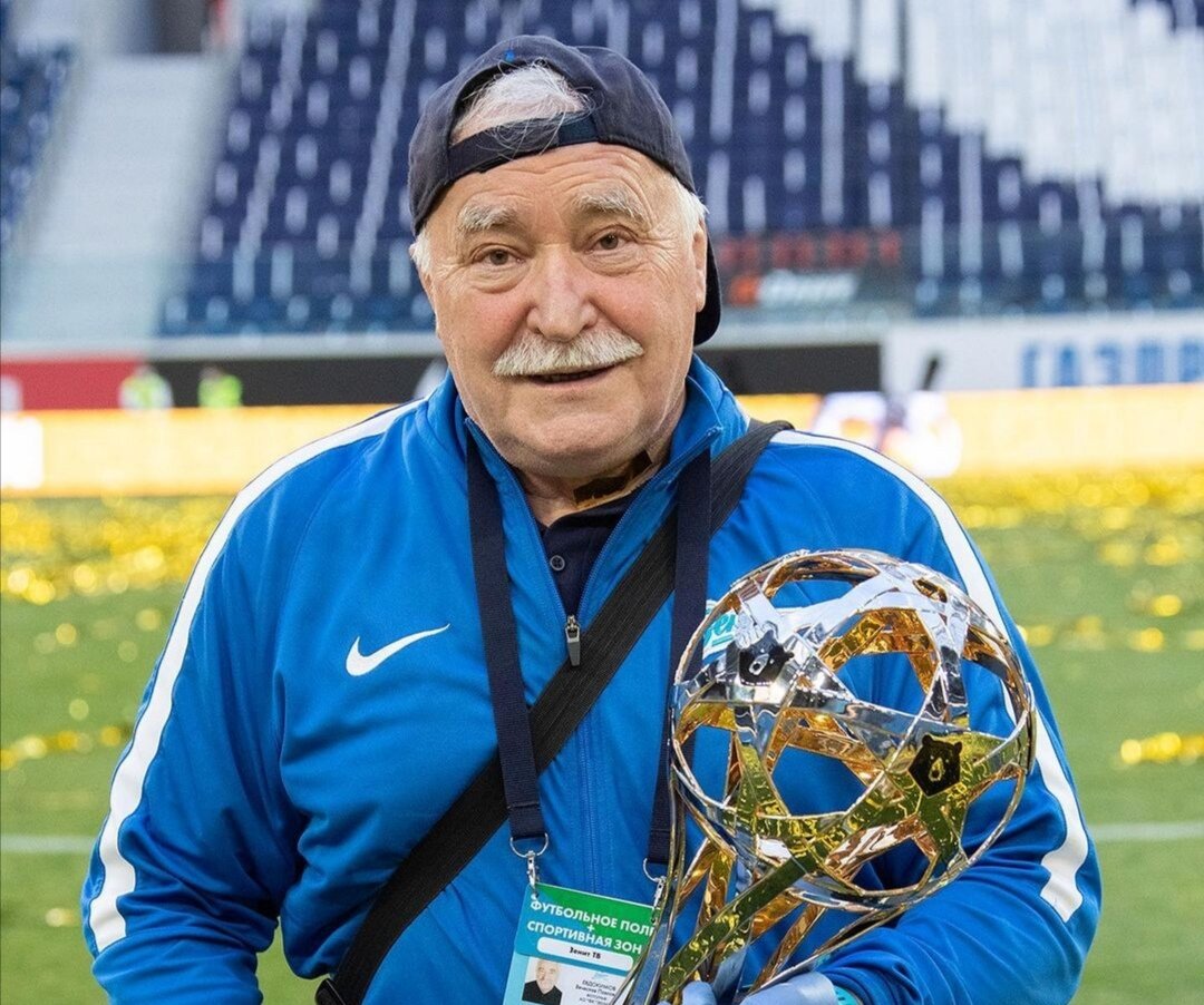 Легендарный фотограф  Палыч. Из Instagram Зенита