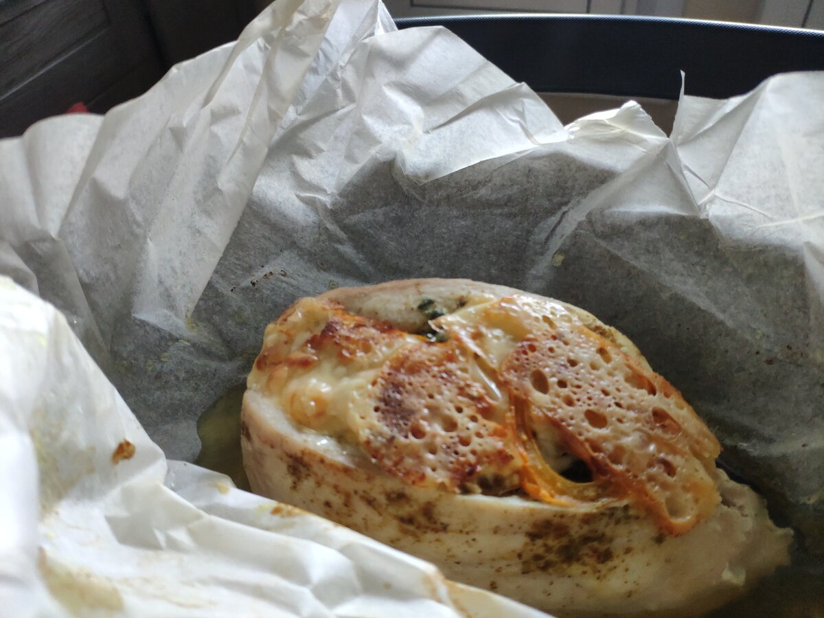 Ммм.. это очень вкусно и пахнет чесночком))