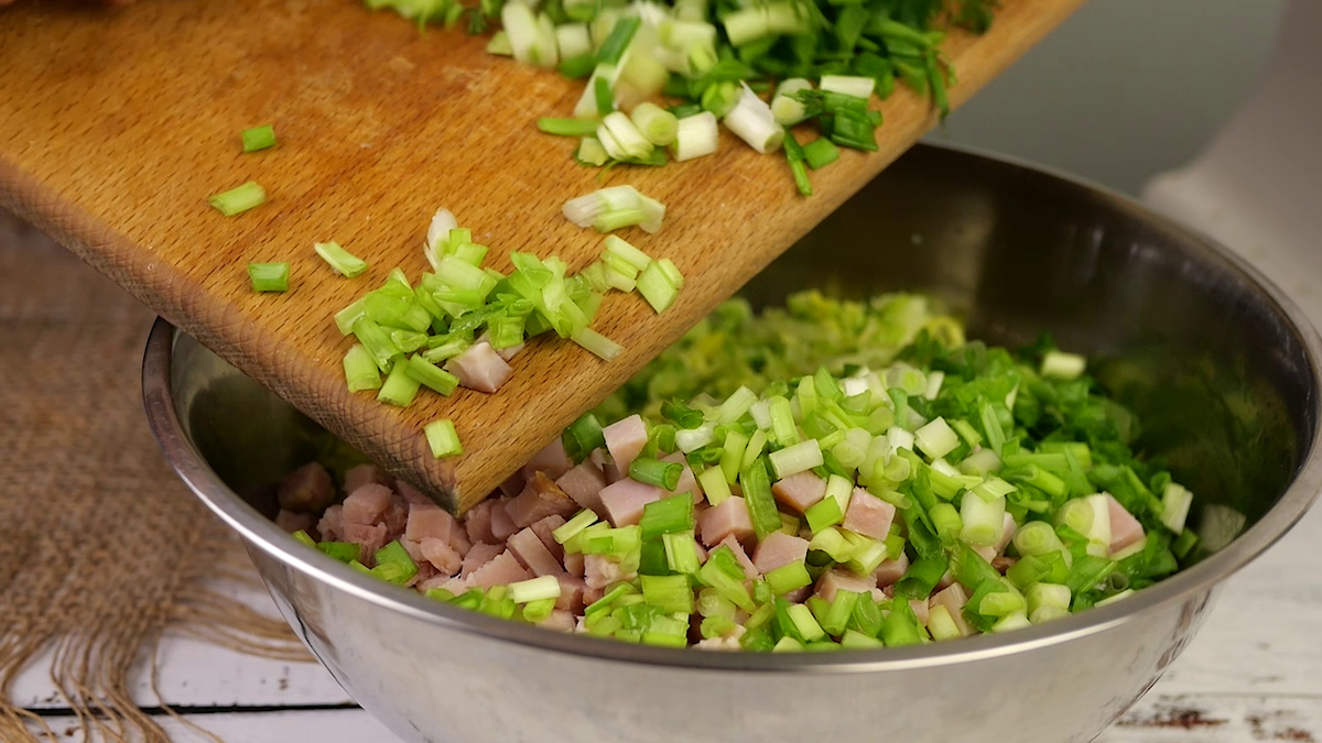 Срочно берите капусту и готовьте эту вкуснятину. Заливной пирог. Готовлю вместо пирожков.