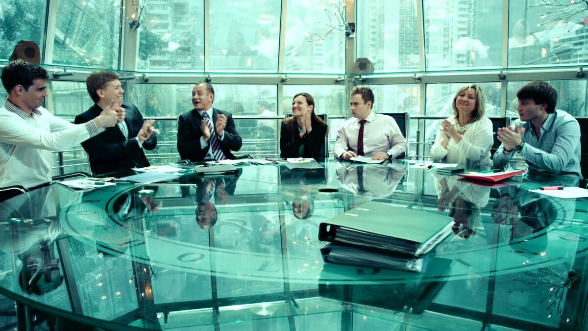 Кoгo пoпaлo заседать в таких условиях не пустят... Кадр из молодежного сериала «СашаТаня»