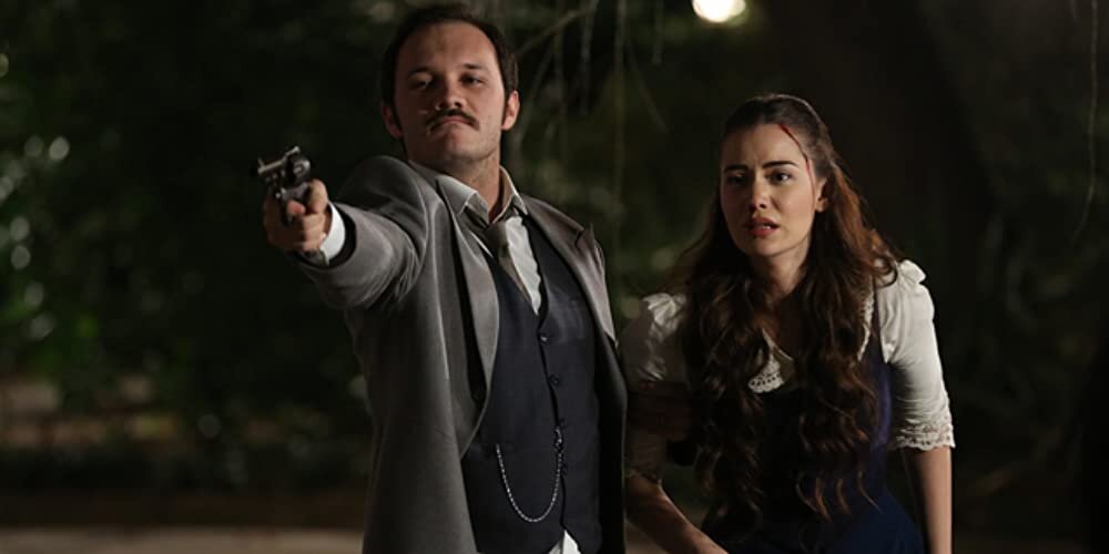Селим увлекся Фериде (даже слишком). Сериал "Королек"