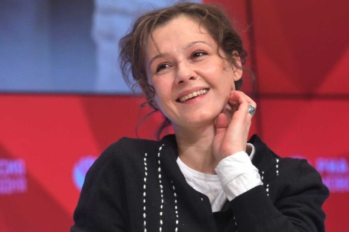    Полина Агуреева и актёры «Мастерской Фоменко» посетили Донбасс