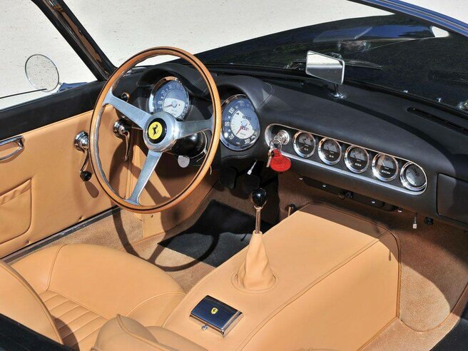 Салон Ferrari 250 GT SWB California Spyder 1961 года