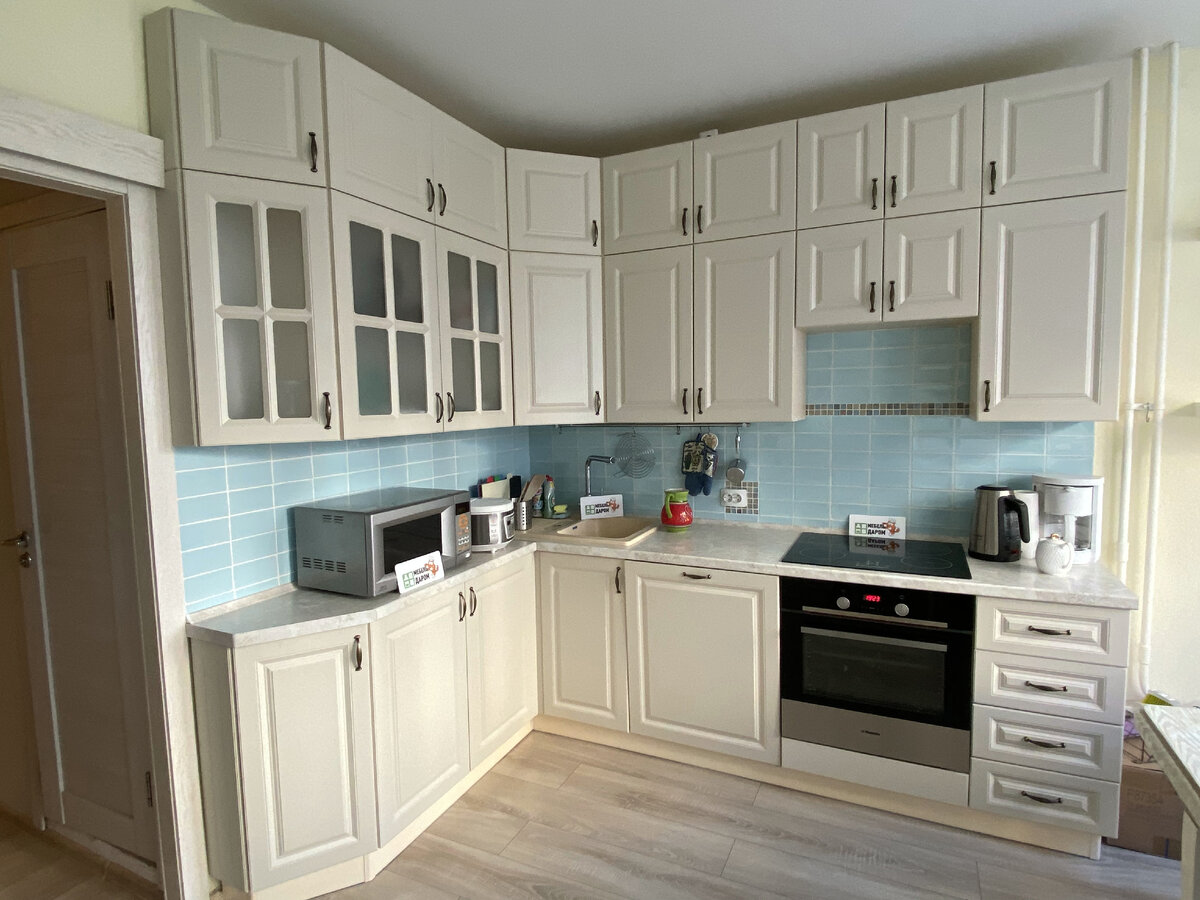 Кухня под потолок