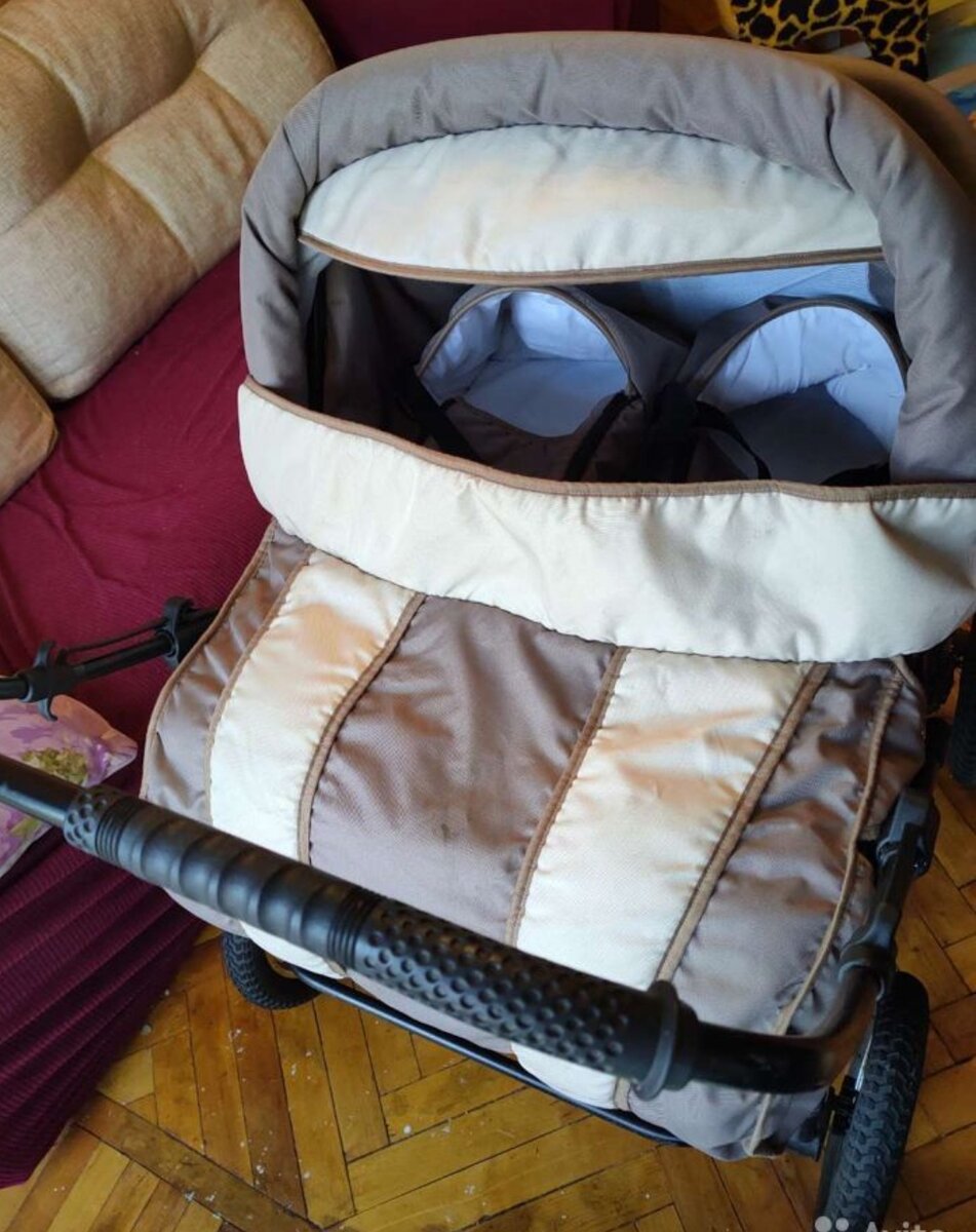 Коляска для двойни Indigo Santa Cruz.
