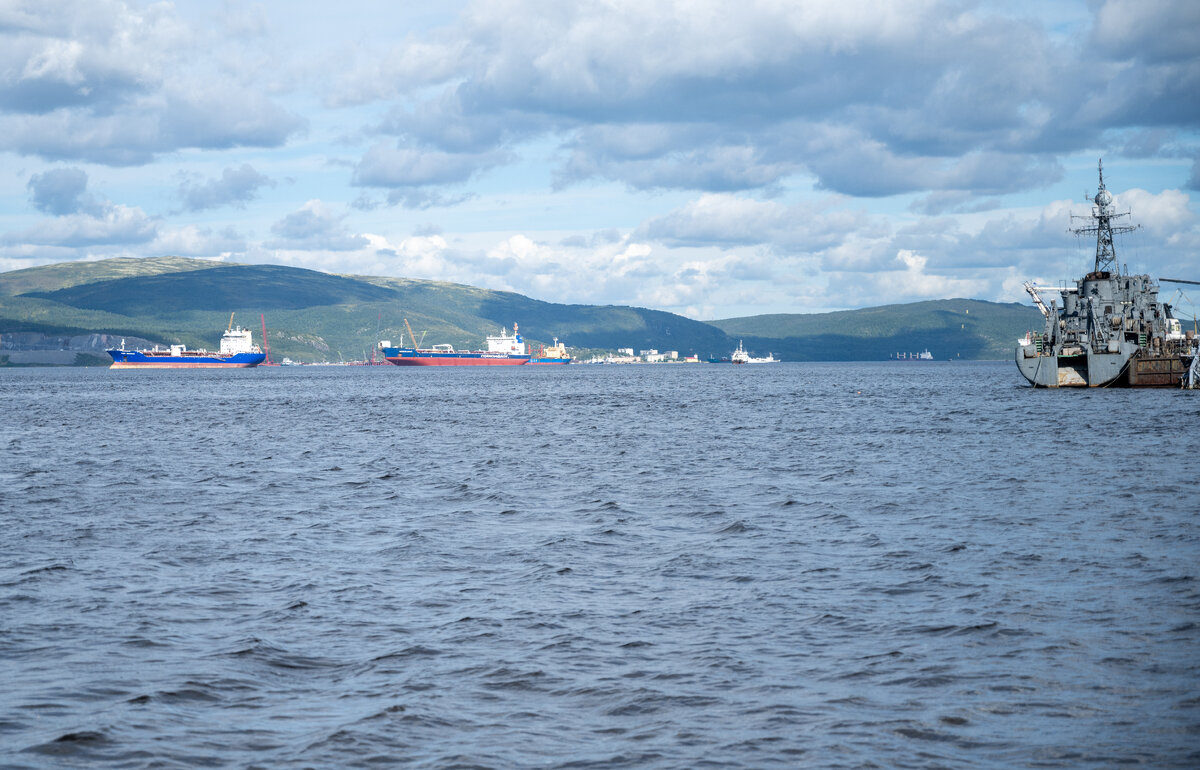 Северный рейд-вид с Нижнеростинской дороги