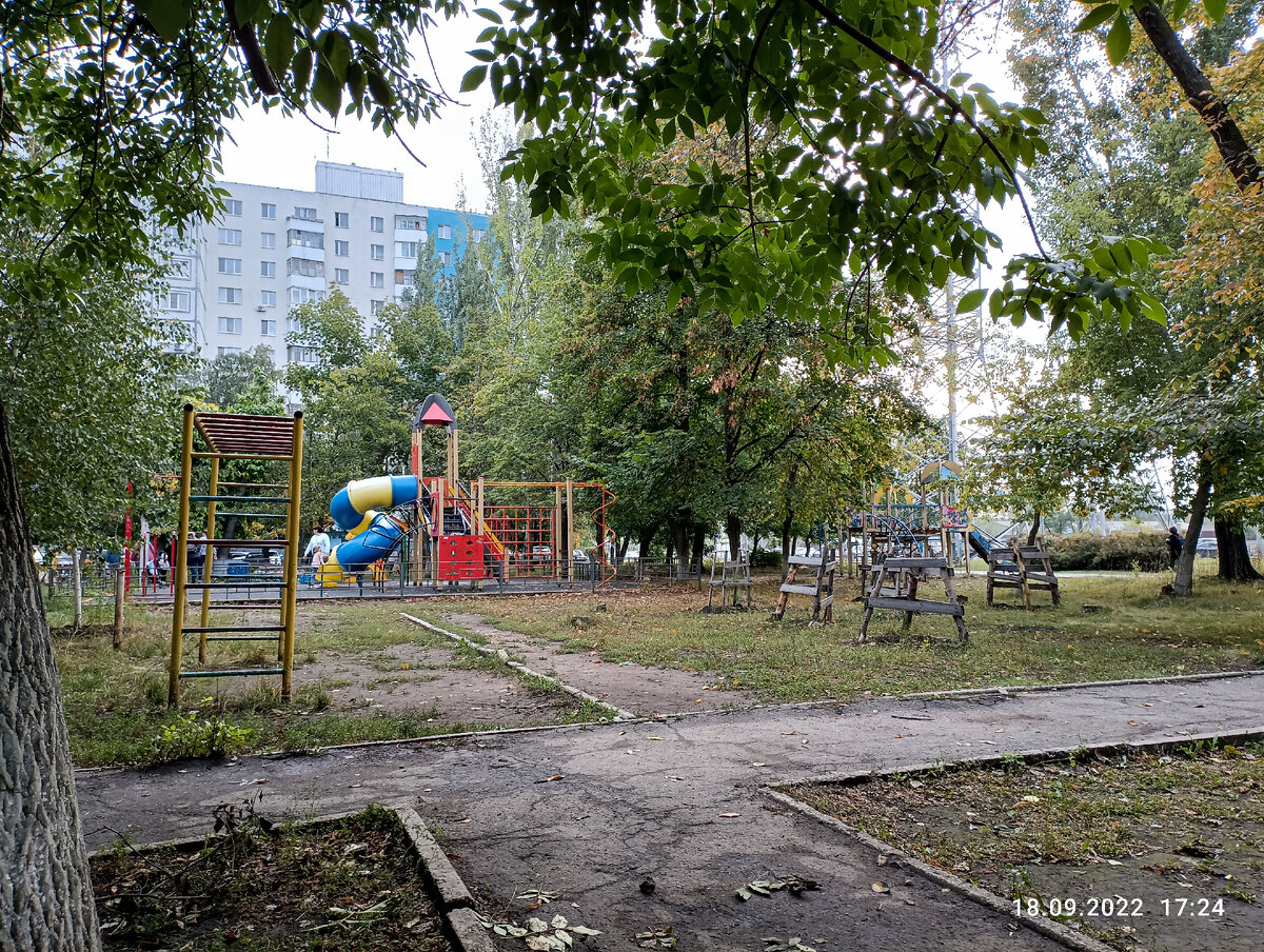 Улица Московское шоссе.