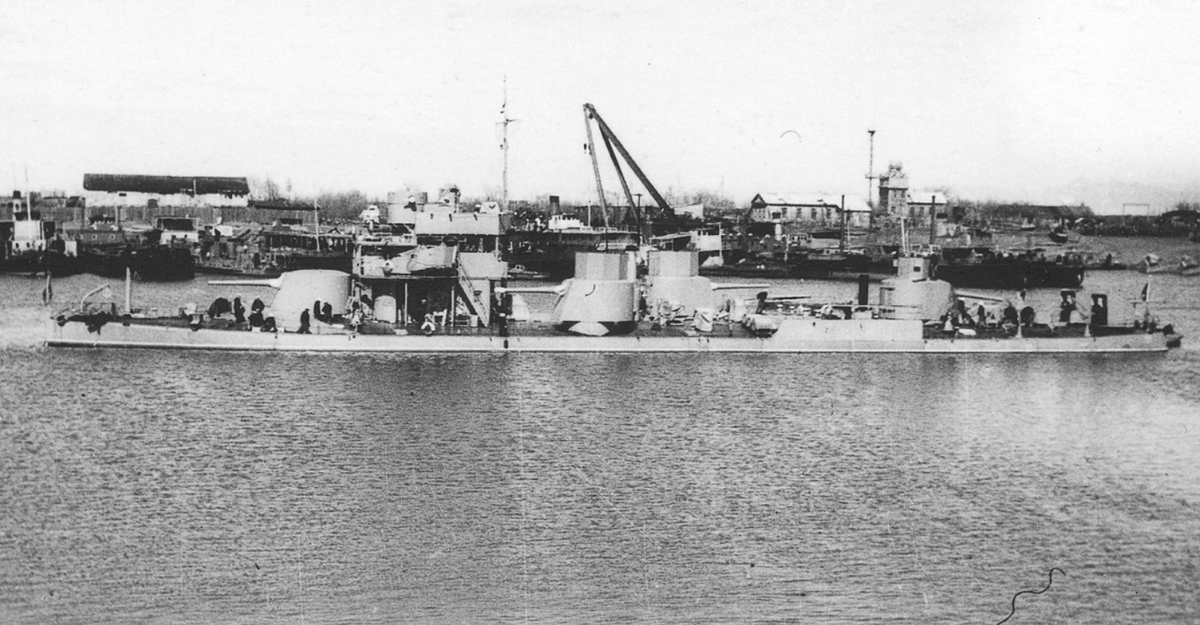 Монитор "Вихрь" ("Дальневосточный комсомолец")