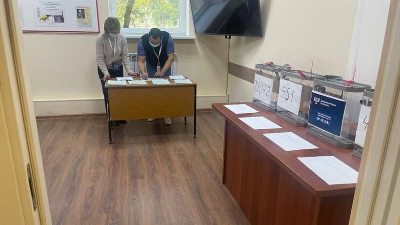    Раненые жители Донбасса проголосовали на референдуме в подмосковном госпитале © Пресс-служба Губернатора и Правительства Московской области