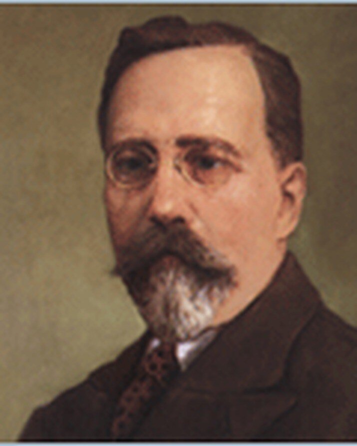 Каменев Лев Борисович (Розенфельд Лев Борисович),  член Политбюро ЦК ВКП (б)  1919 - 1925 годы.