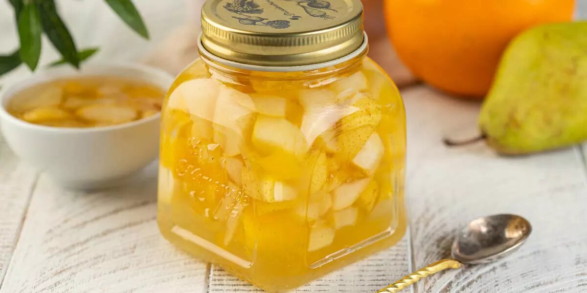 Грушёвое варенье с апельсином и кардамоном (Источник:https://vkusvill.ru/media/recipes/grushyevoe-varene-s-apelsinom-i-kardamonom.html)