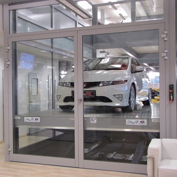 Ножничные подъемные столы удобны для использования в автоцентрах