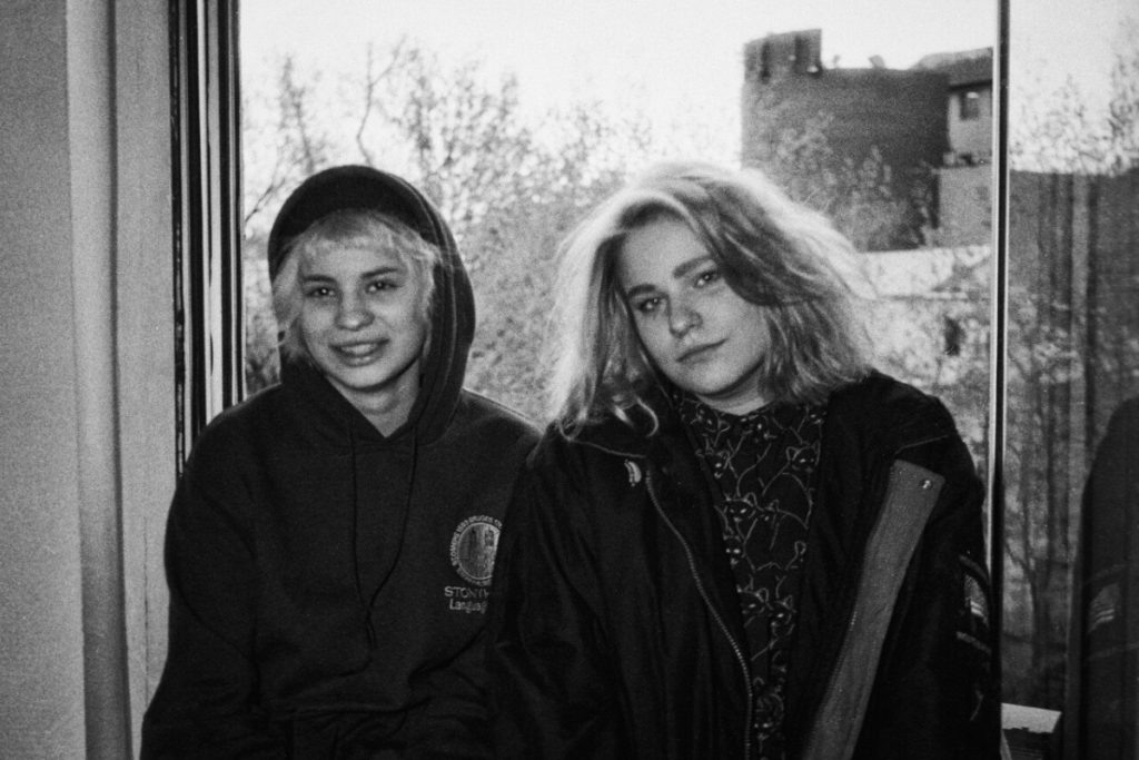 Леонид Федоров
Найк Борзов
Ритуальные УслугиФото взяты со страниц исполнителей