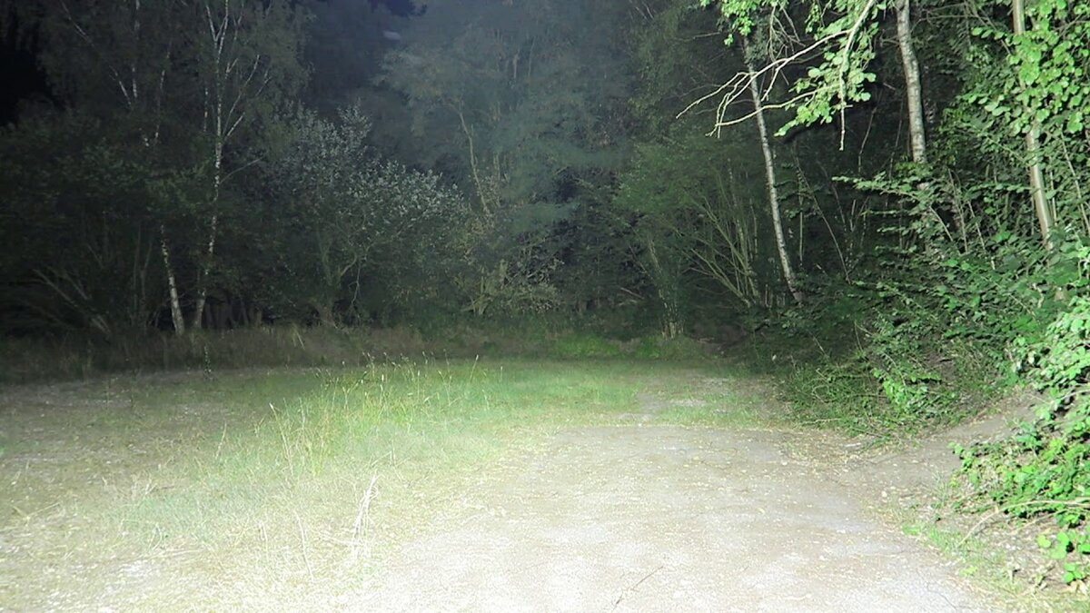 Яркость 32500 люмен