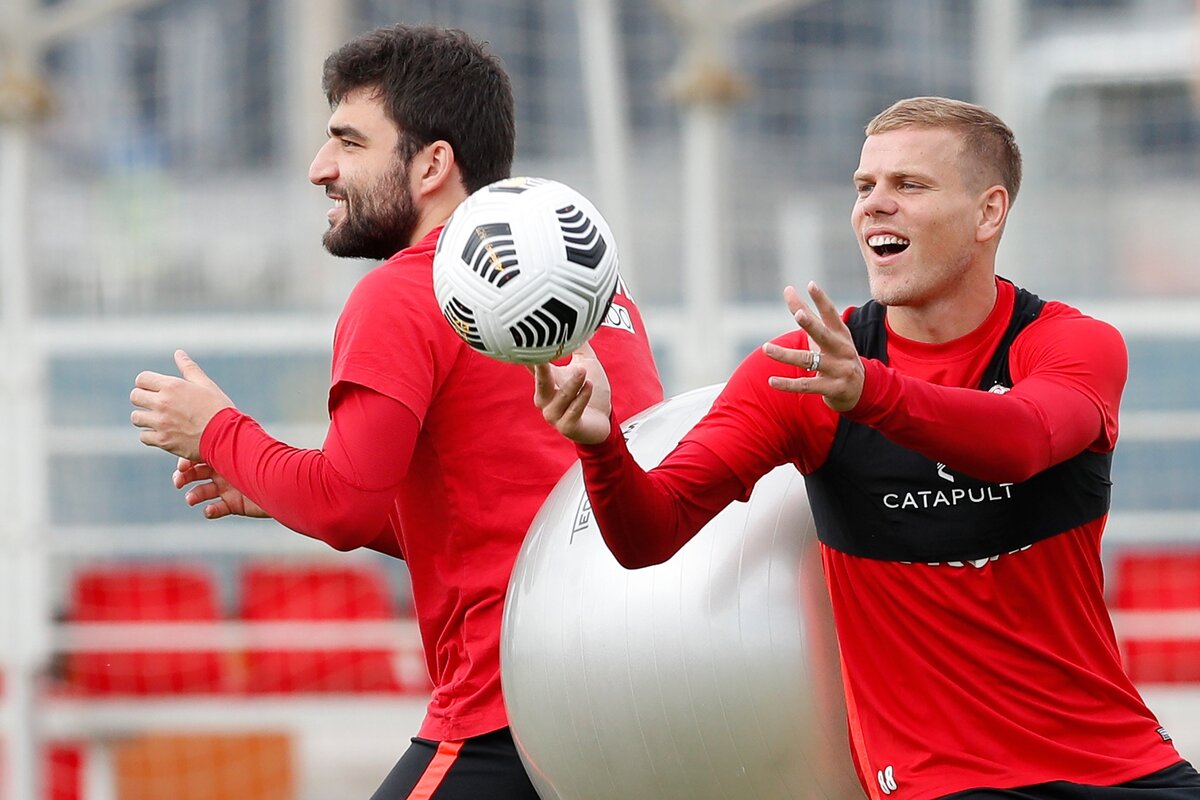 Первые тренировки Кокорина в составе красно-белых. Джикия доволен) 