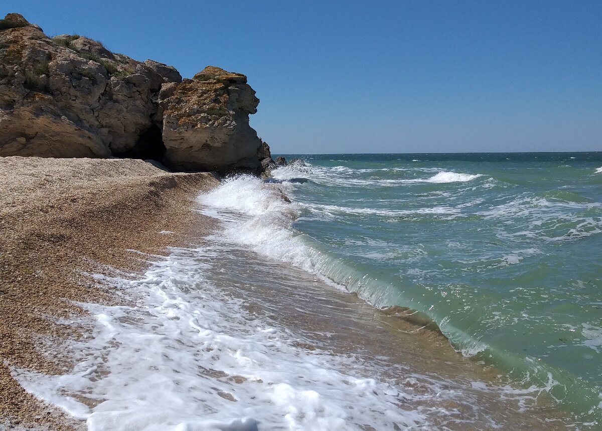 На Генеральских пляжах хорошо, но нужна машина повместительнее и палатка со всеми удобствами.