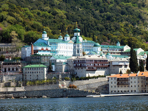 Пантелеимона русский монастырь на Афоне. Источник: visitafon.ru