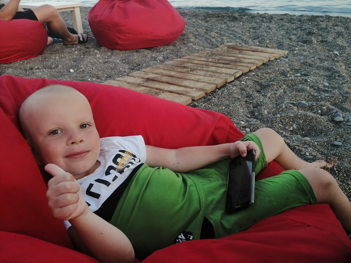 Подписка и "палец вверх" - это лучшая награда для меня и огромная помощь для развития канала. Спасибо за вашу поддержку:)