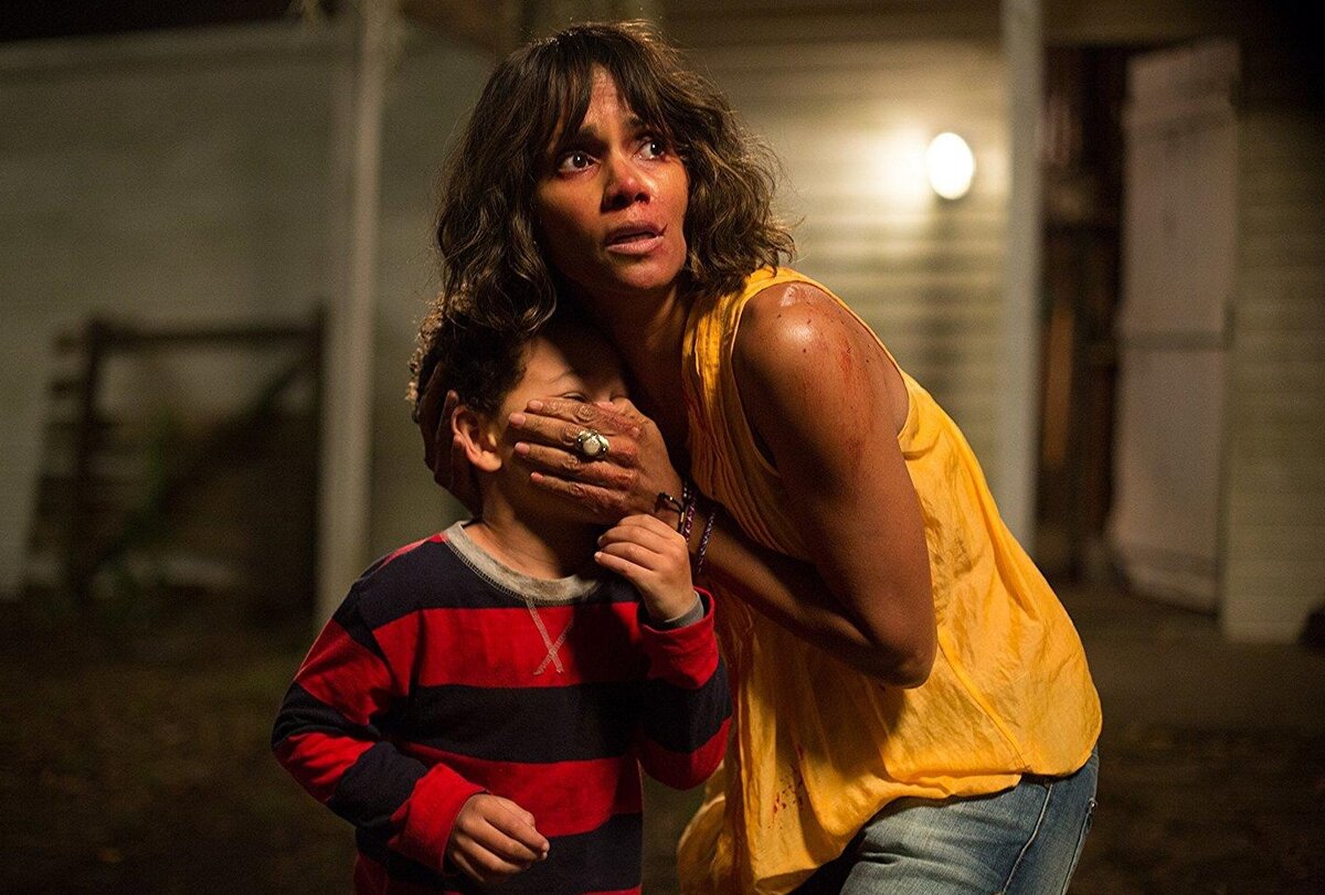 Холли Берри в фильме "Похищение" 2017 г.