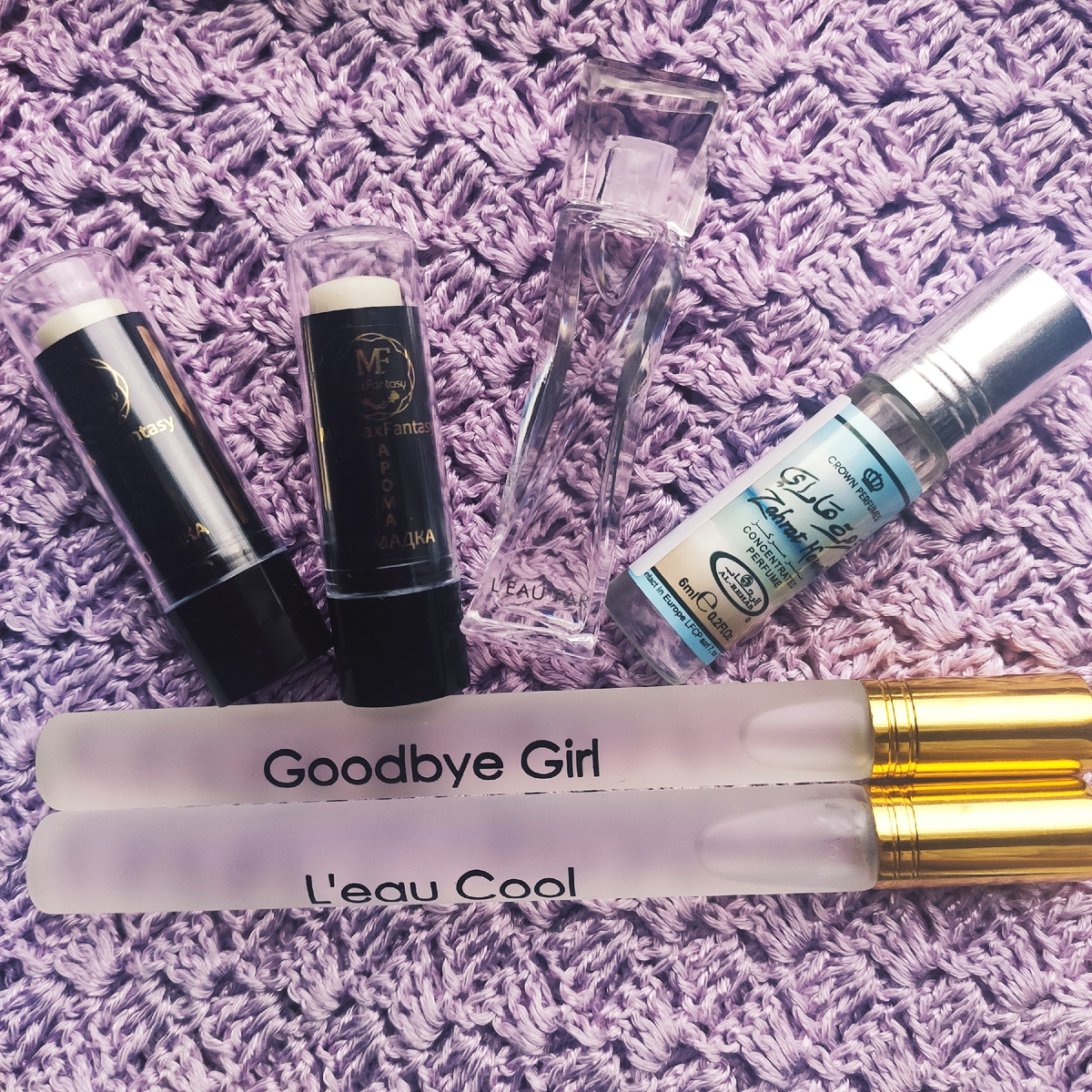 Вот так выглядят все мои новые флакончики. Про 4 написала, осталось 2. 