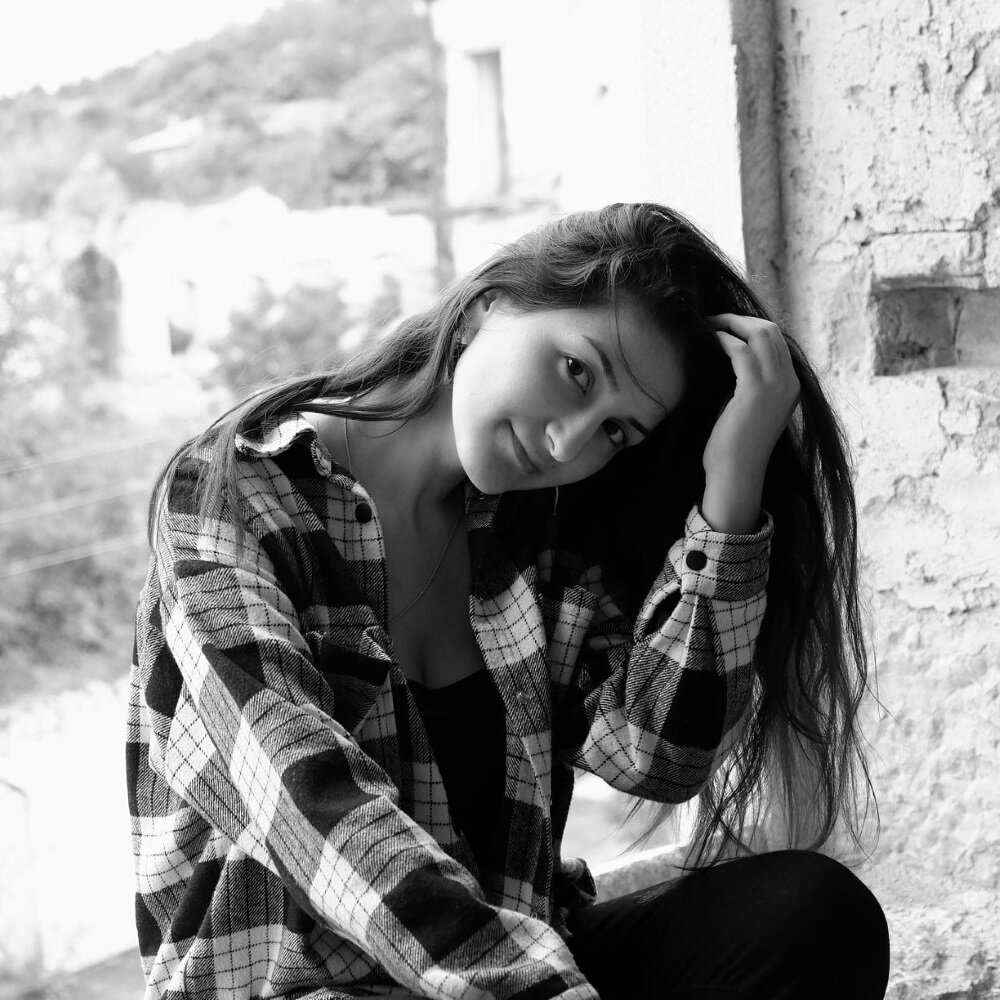 Фото со страницы в Facebook Лики Захарян