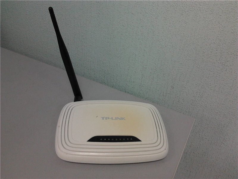 D link dir 330. Старый роутер. Старый роутер. Роутер d-link dap-1360. Keenetic lite модем.