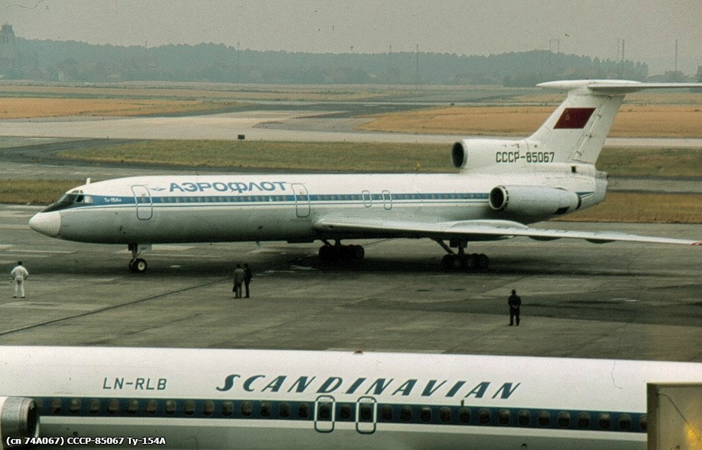 Ту-154А СССР-85067 в году службы в ЦУМВС
