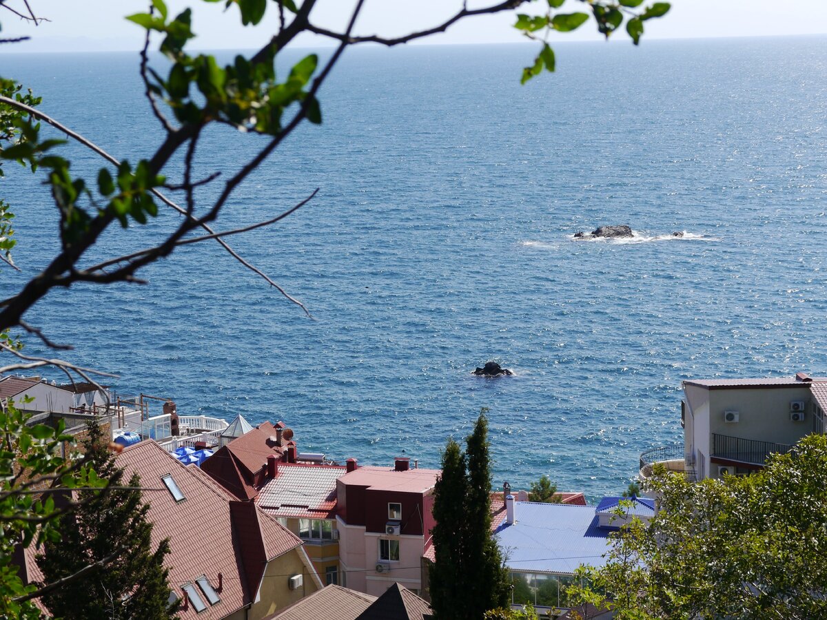 Крым. Утёс и Парк "Айвазовское" в Партените. Сюда без "путёвки" можно в пик сезона и не попасть