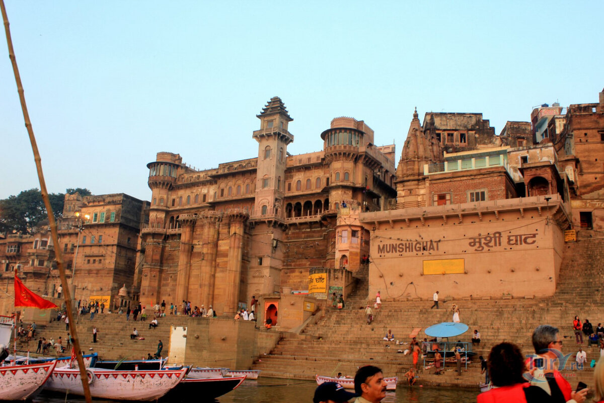 На набережной Ганга. Фото из Интернета. 