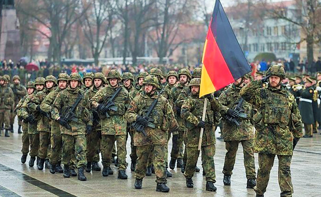Wenn die Soldaten durch die Stadt marschieren, Слова старой немецкой солдатской песни отлично дополнят образ подразделения Вер.. ой, то есть Бундесвера, шагающего по литовскому городу.
