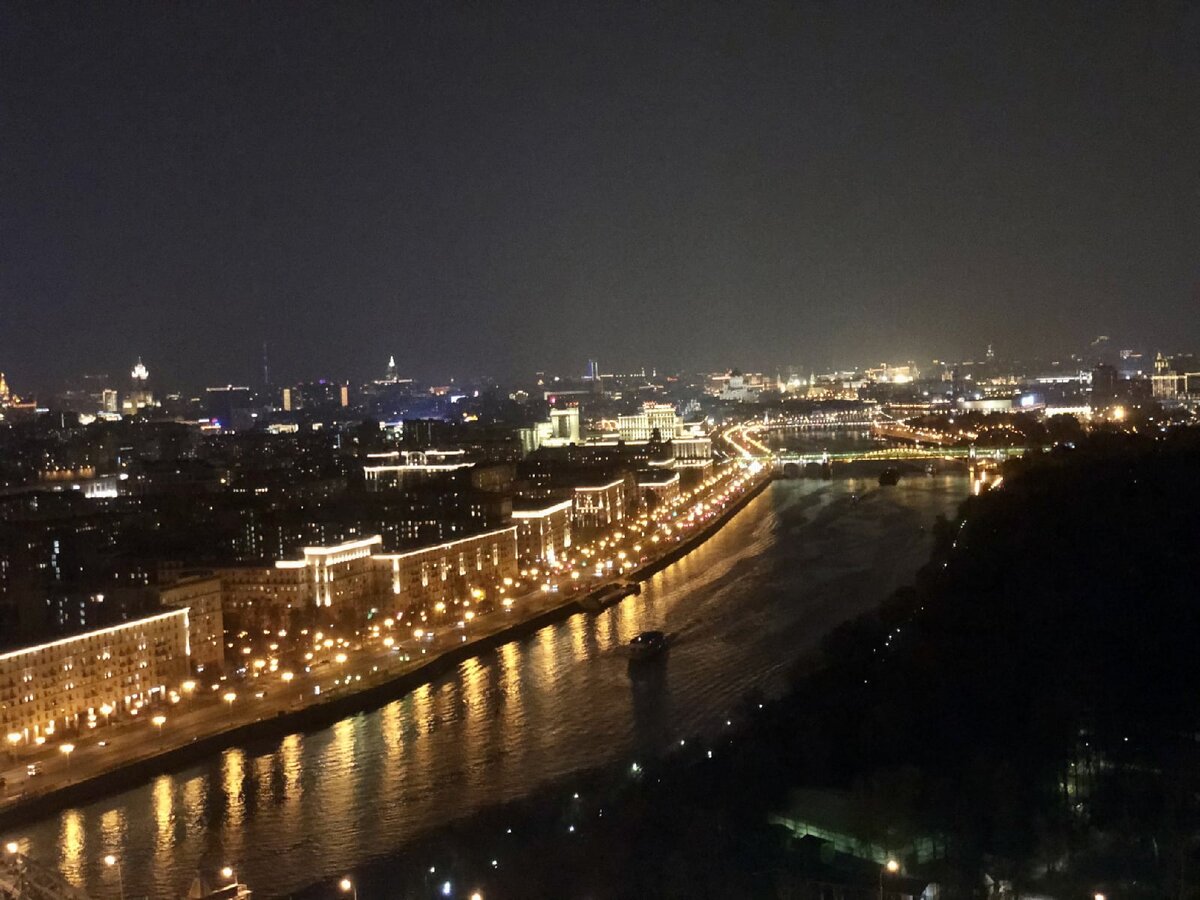 Ночная Москва Фотограф: Александра Измайлова
