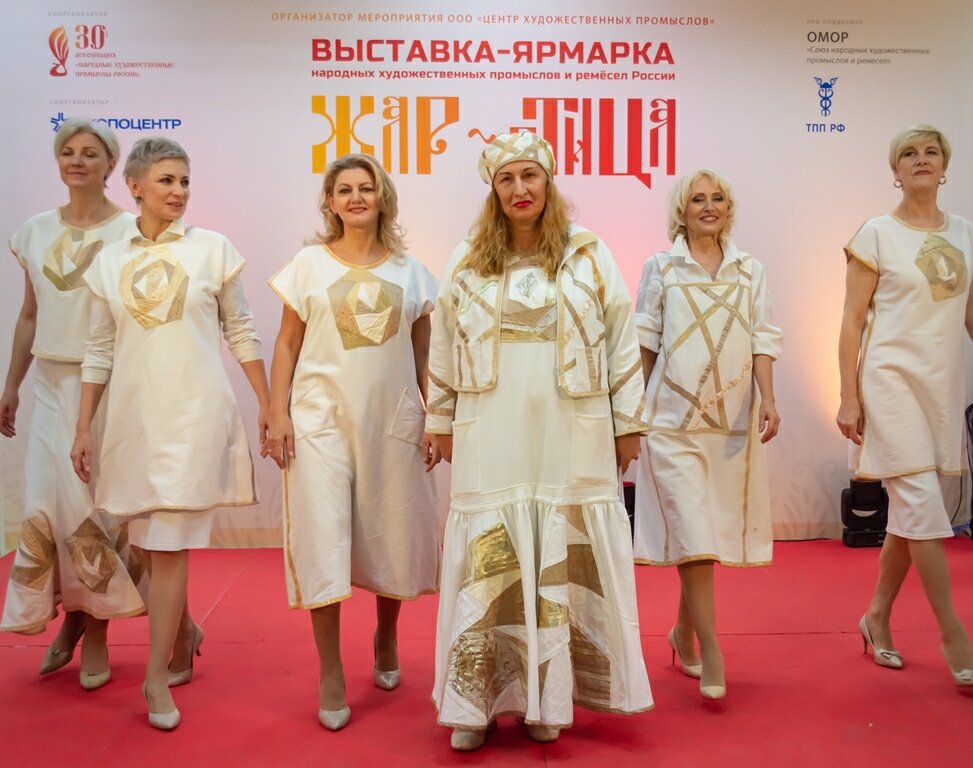 Прекрасный подбор моделей под эту коллекцию! 