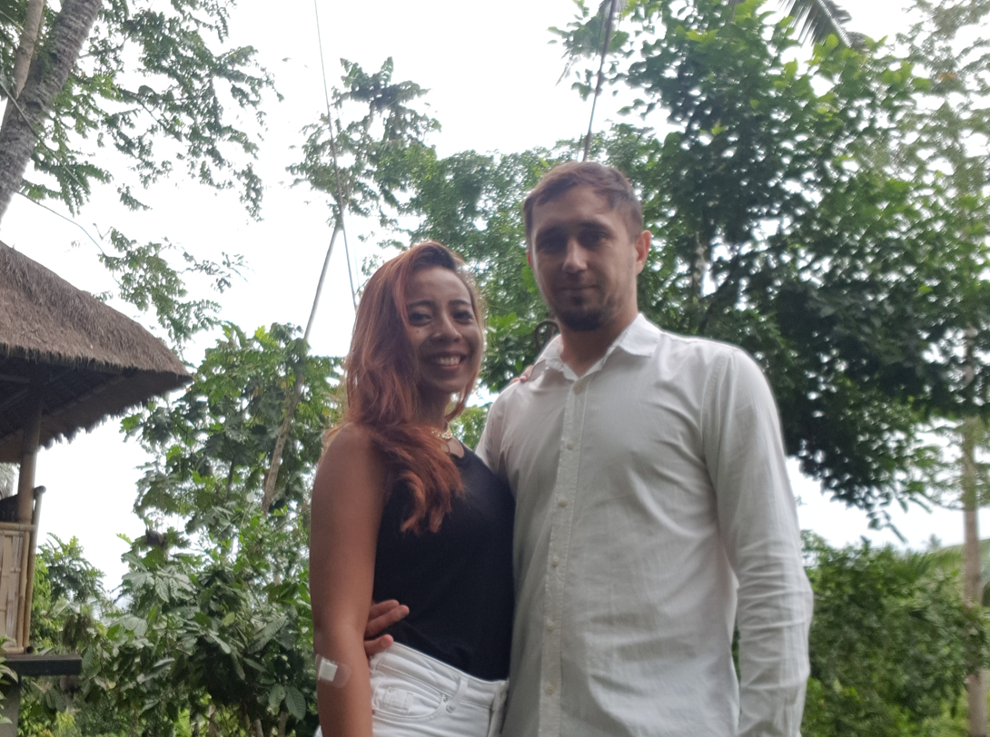 Со своей девушкой балийкой