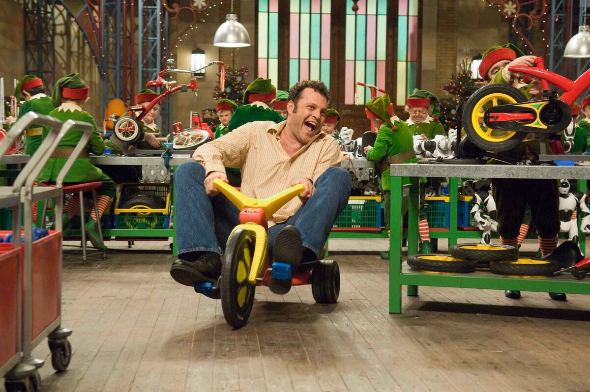 Кадры из фильма Фред Клаус, брат Санты
